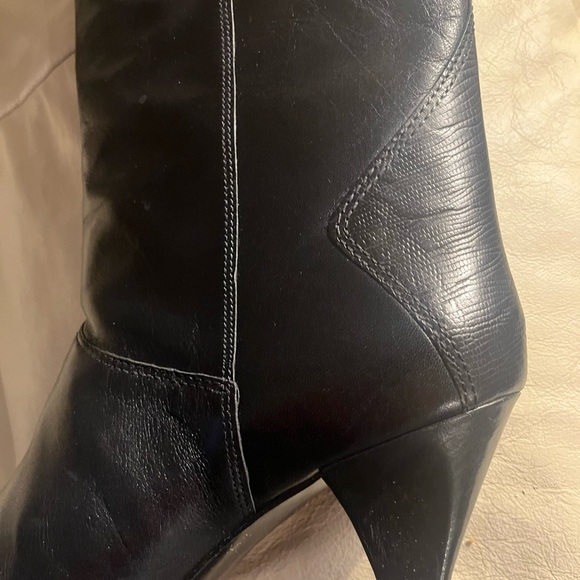 Etienne Aigner black leather boots, like new, with box - heel tips are white. - Picture 11 of 15
